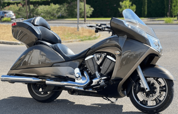 Victory Vision tour 106 2012 - Pyramide Motos