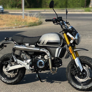 Bluroc X-Bongo 125 - Pyramide Motos