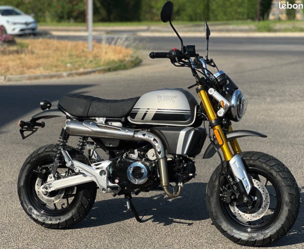 Bluroc X-Bongo 125 - Pyramide Motos