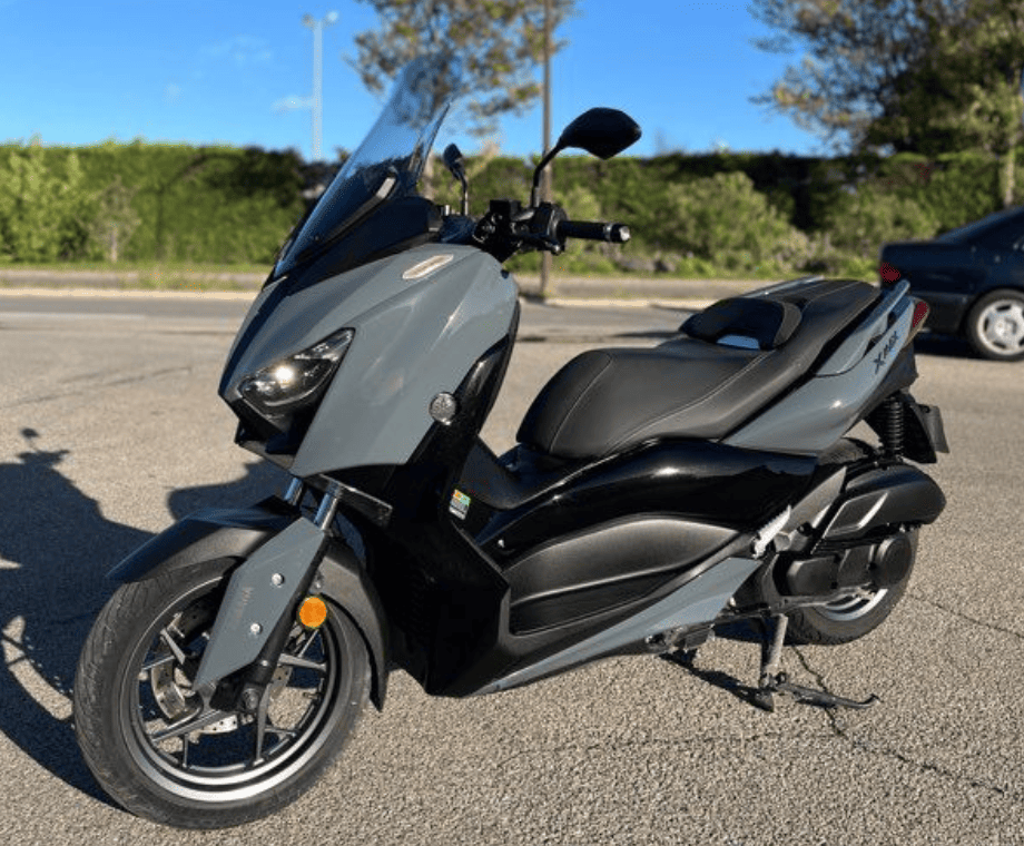 YAMAHA 125 X MAX 2023 TECH MAX - pyramide motos (1)