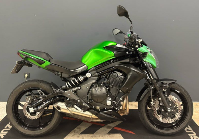 Kawasaki ER650 N - Pyramide Motos