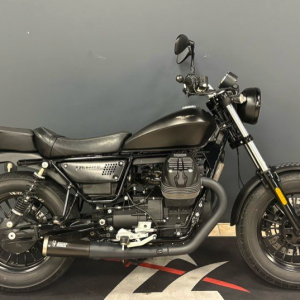 Moto Guzzi V9 Bobber - Pyramide Motos